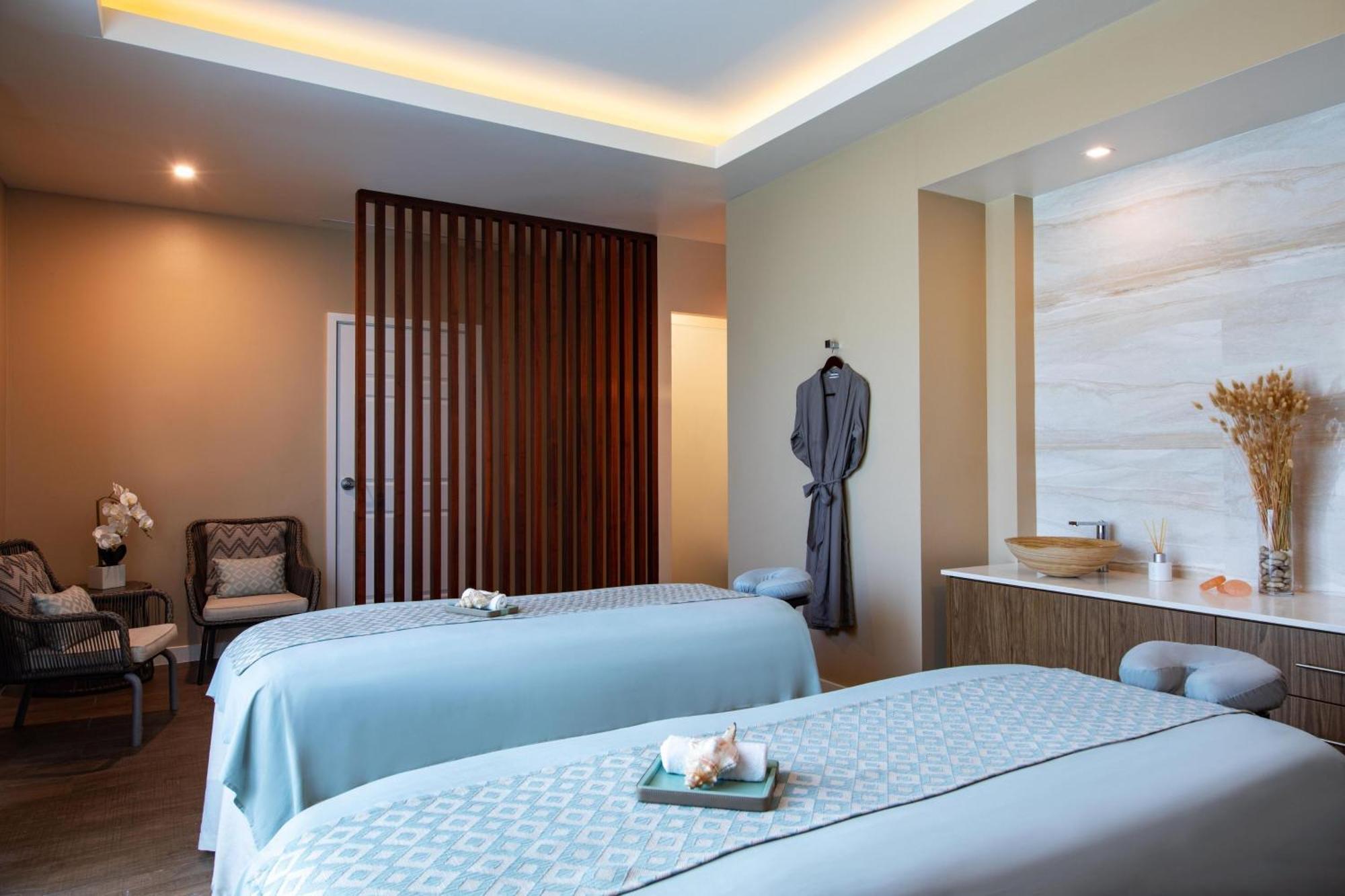 Hotel The Ritz-Carlton, Turks & Caicos Grace Bay Esterno foto