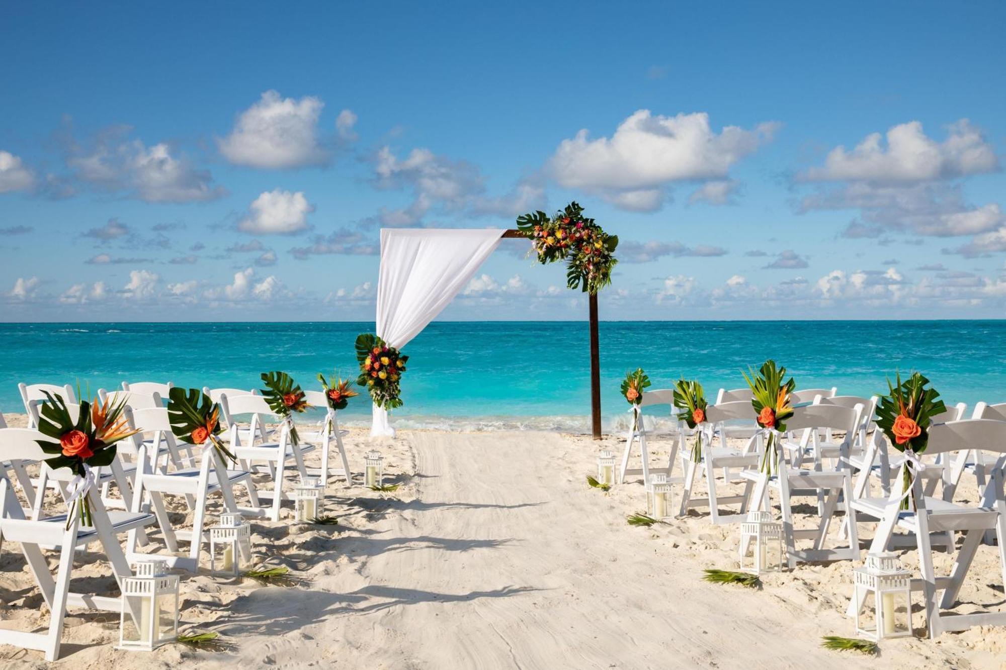 Hotel The Ritz-Carlton, Turks & Caicos Grace Bay Esterno foto